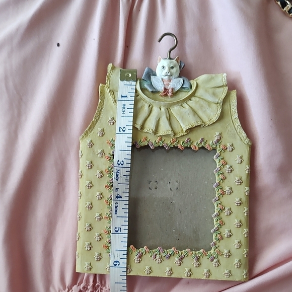 CAT Accent Decor Whimsical Picture Frame Holds 3x5 - Picture 9 of 9